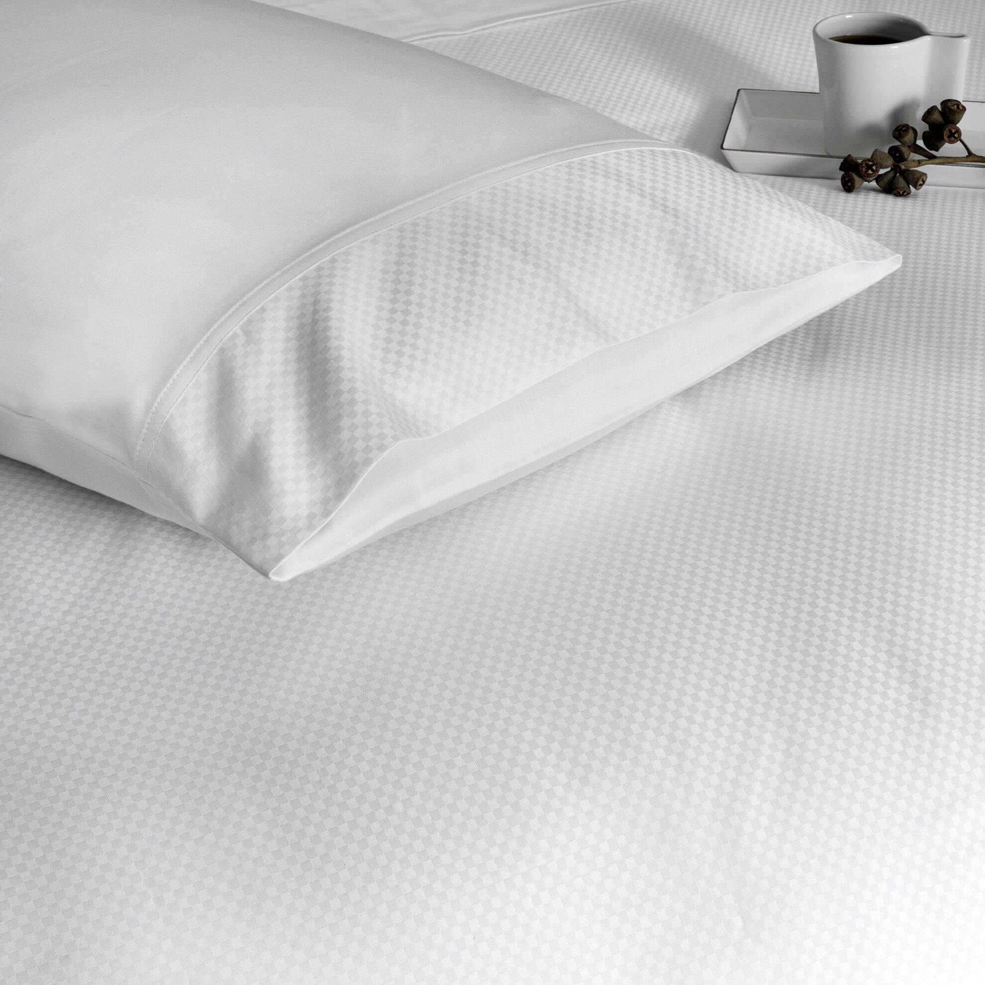 resm Linens White Collection Square Pamuk Jakar Saten Çift Kişilik Nevresim Kılıfı Beyaz