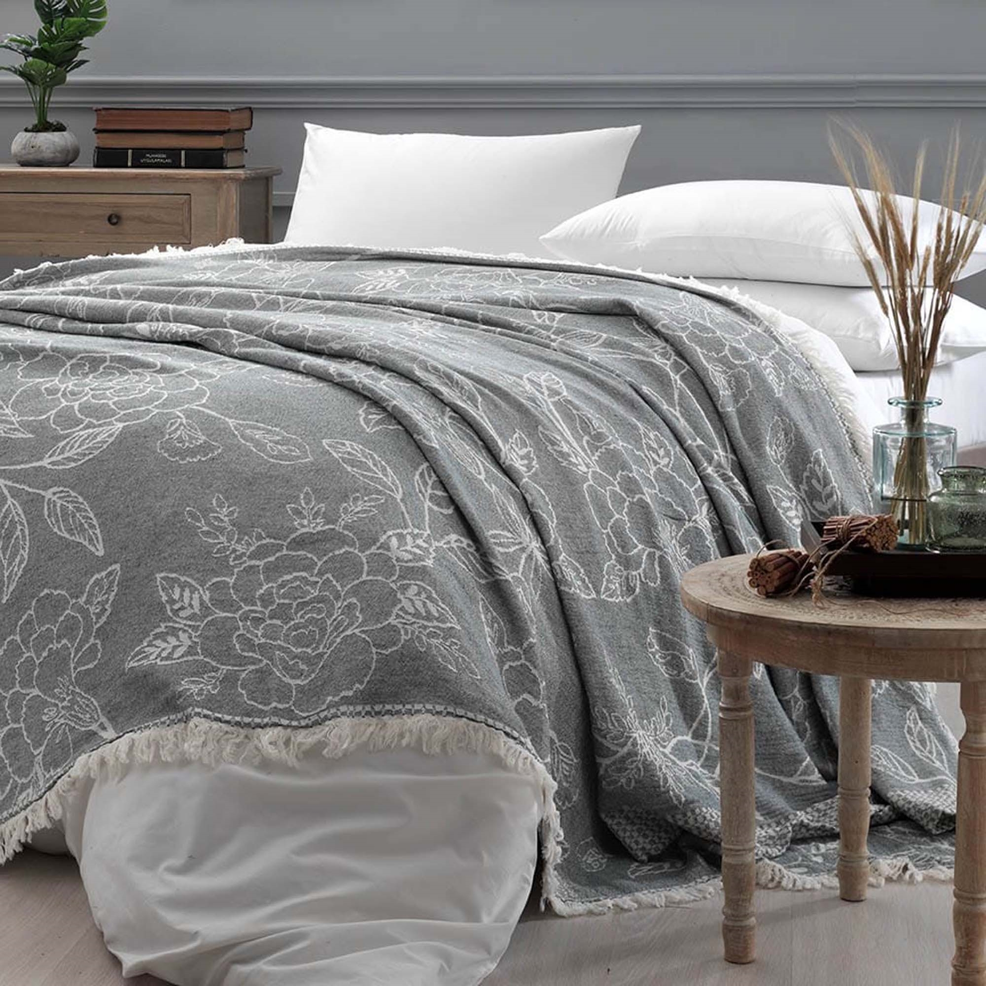 Yesil Divya Cift Kisilik Yatak Ortusu Linens Linens Com Tr