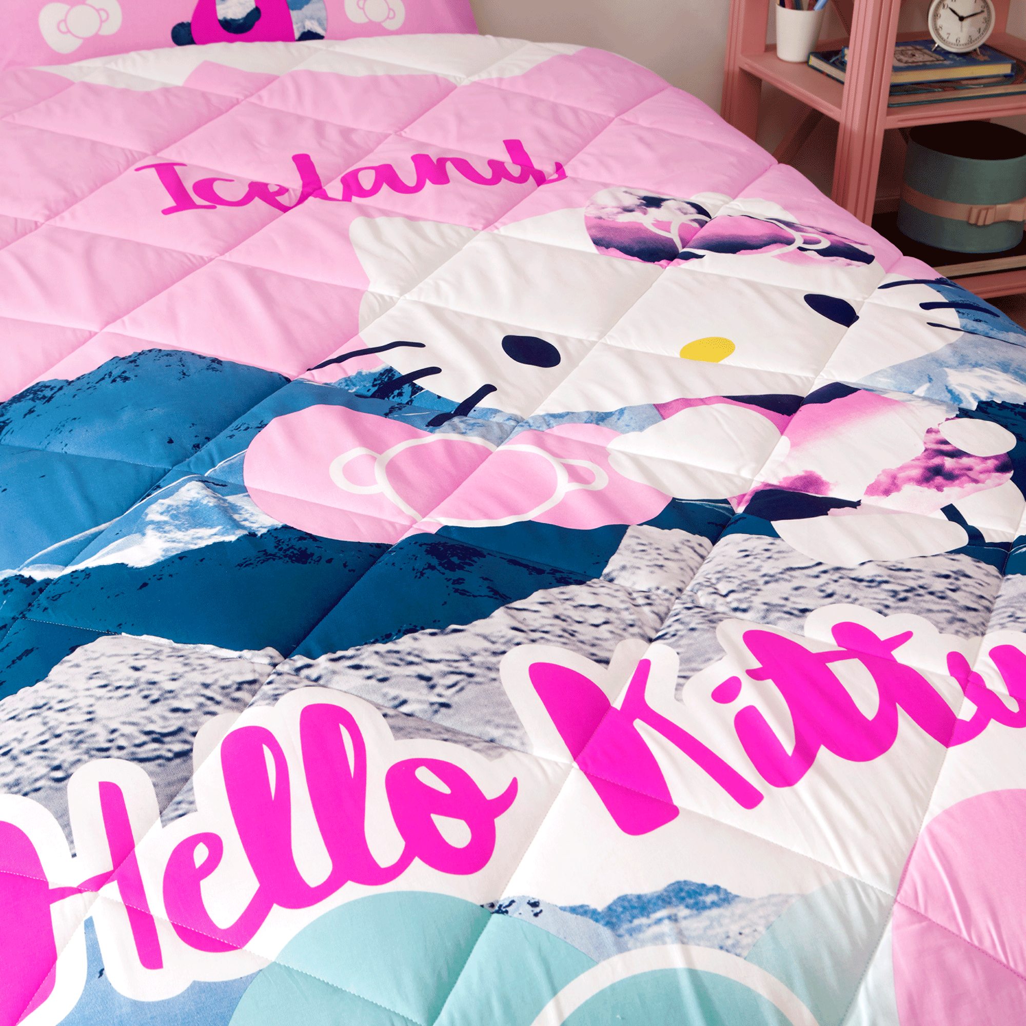 resm Taç Lisanslı Hello Kitty Iceland Tek Kişilik Yorgan Seti