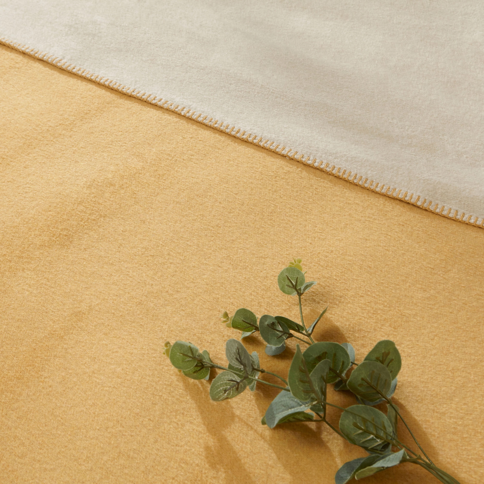 resm Linens Gloria King Hardal Battaniye