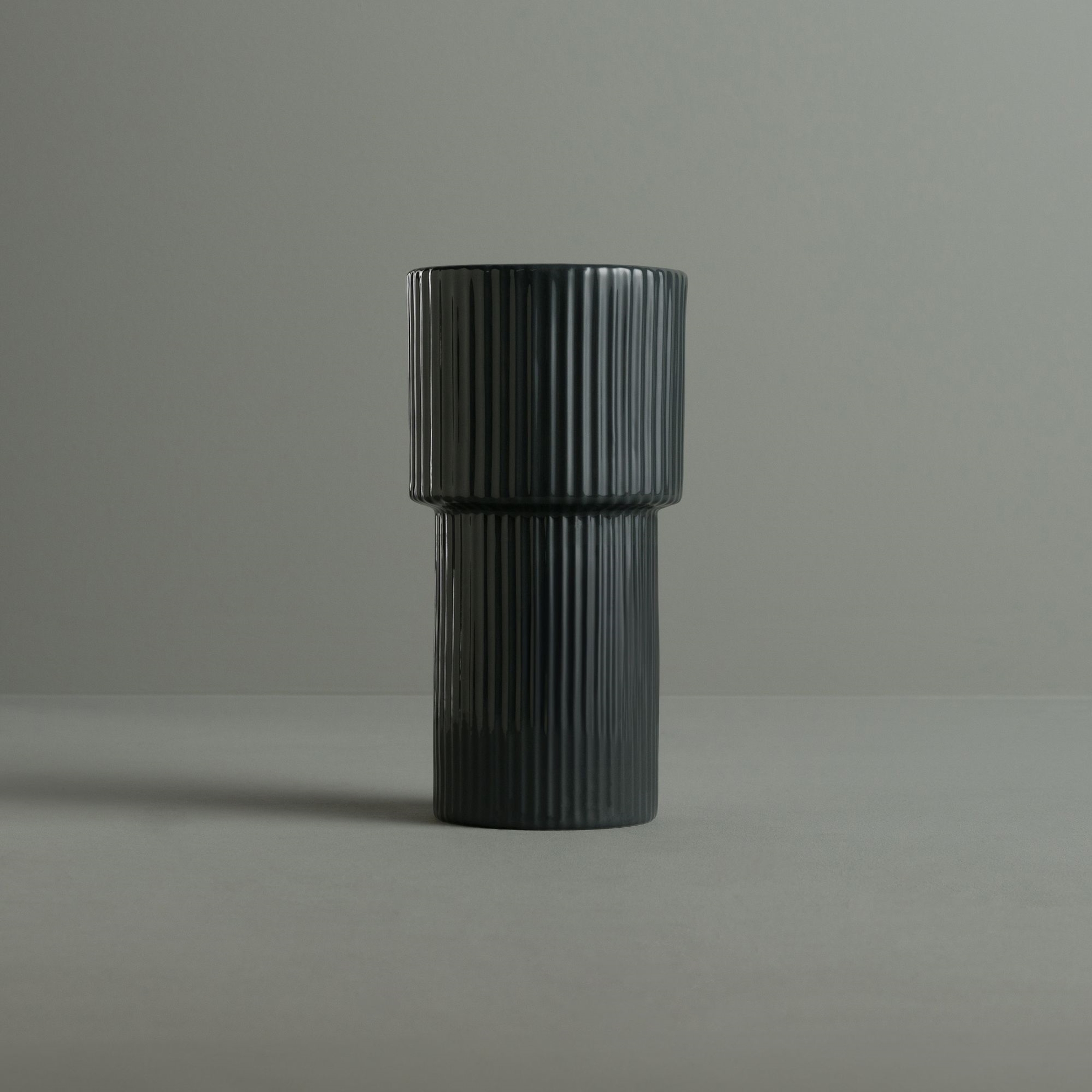 resm Linens Elvis 12x12x18,8 cm Vazo Antrasit