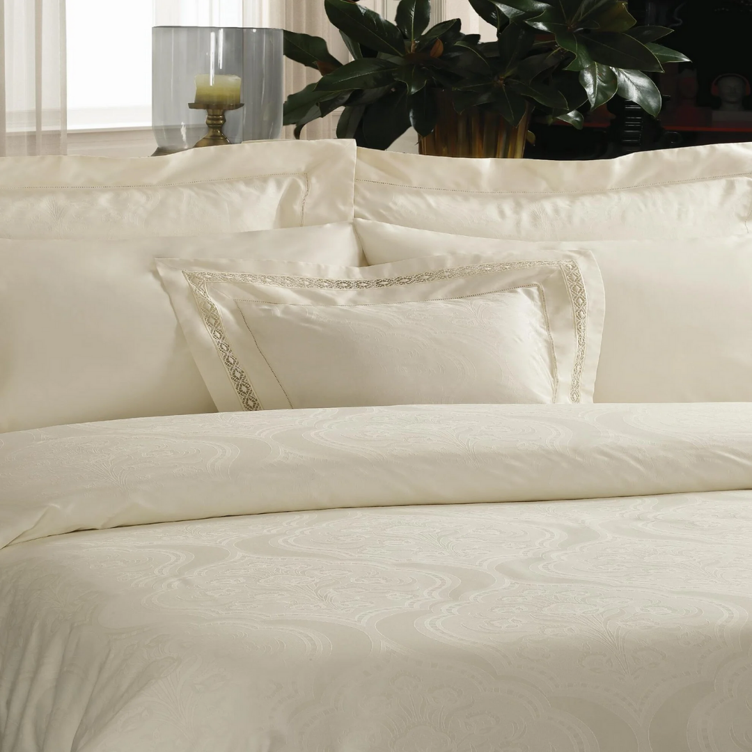 resm Valeron Bernelle Jakar Çift Kişilik Nevresim Takımı Ekru