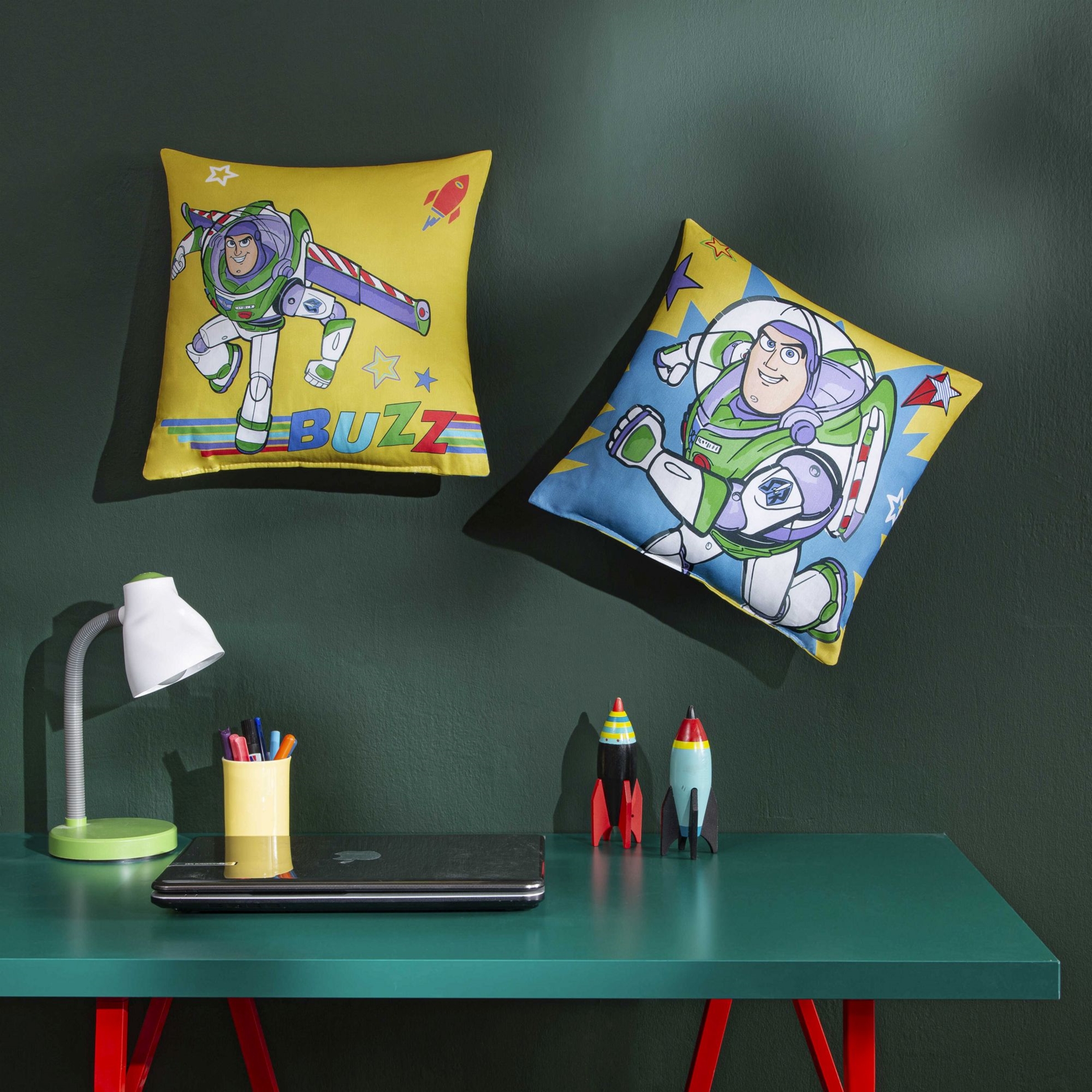 resm Lisanslı Disney Toy Story Buzz Kırlent