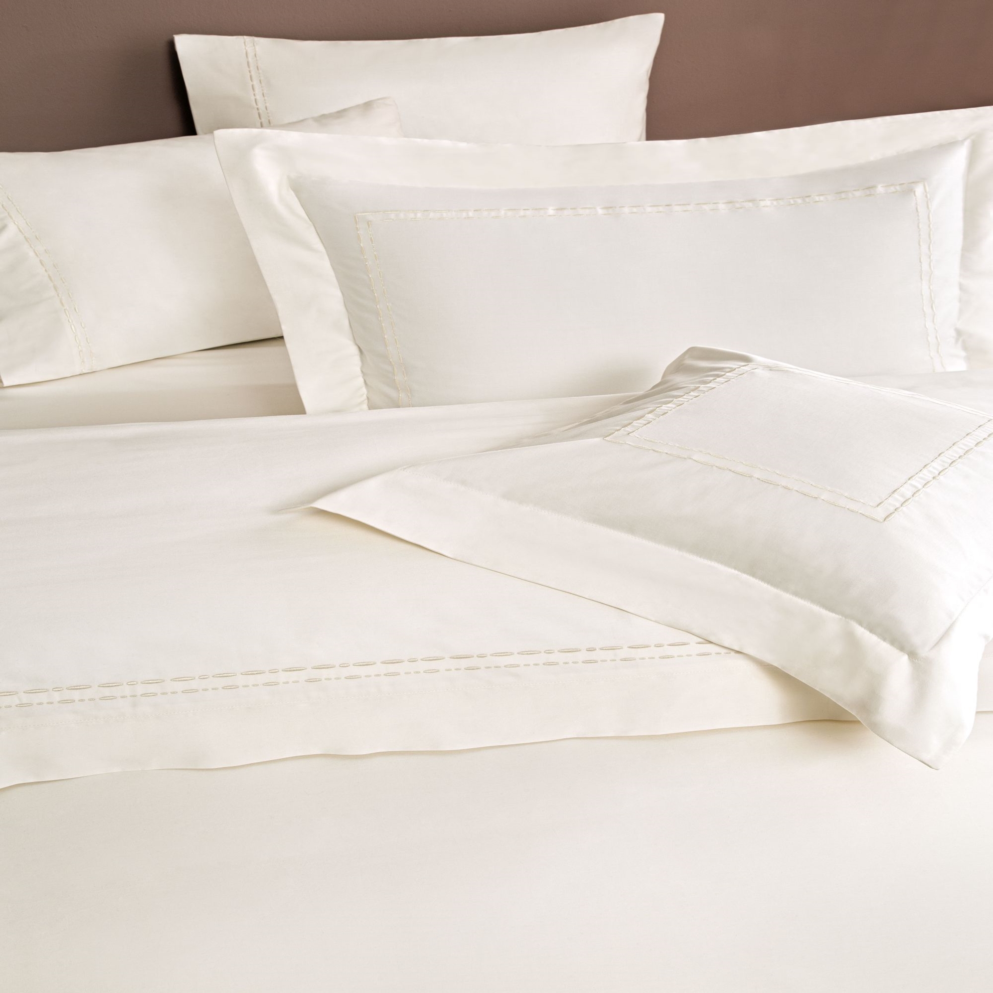 resm Valeron Amelia Saten Çift Kişilik Nevresim Takımı Bej