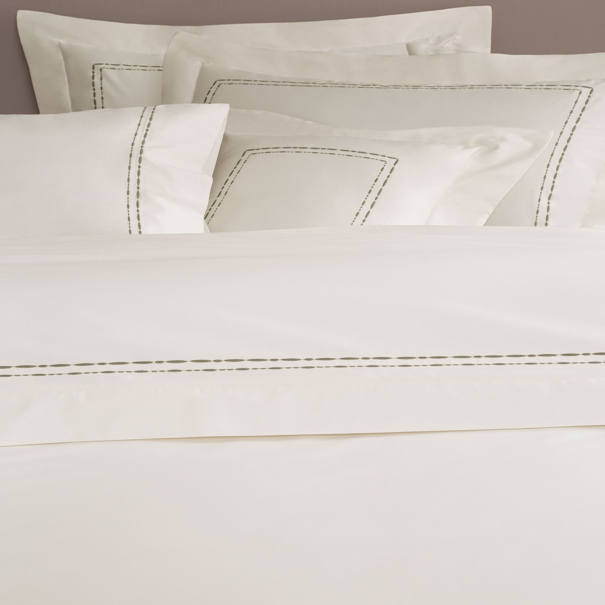 resm Valeron Amelia Saten Çift Kişilik Nevresim Takımı Haki