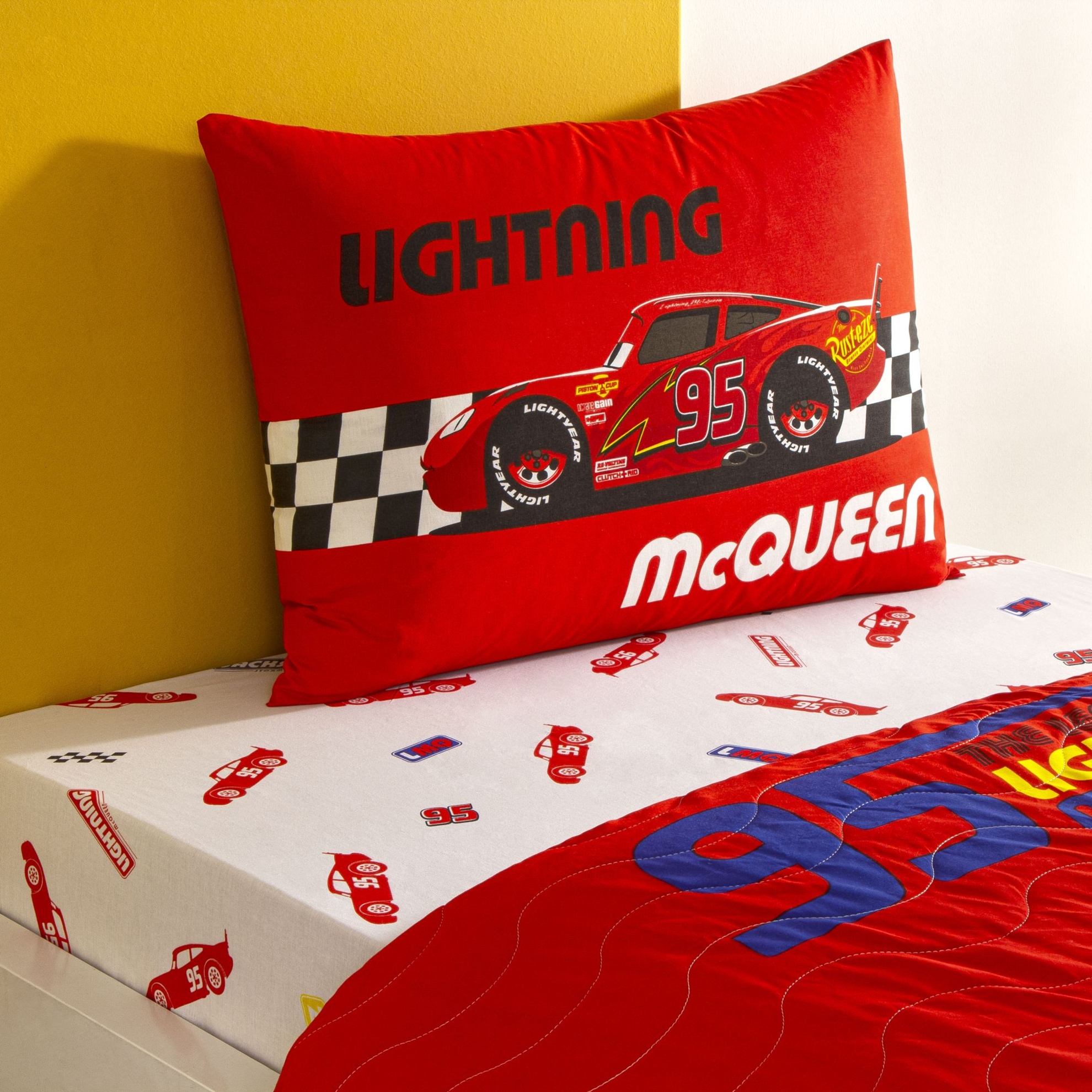 resm Taç Lisanslı Disney Cars Race Track Tek Kişilik Pamuk Complete Set