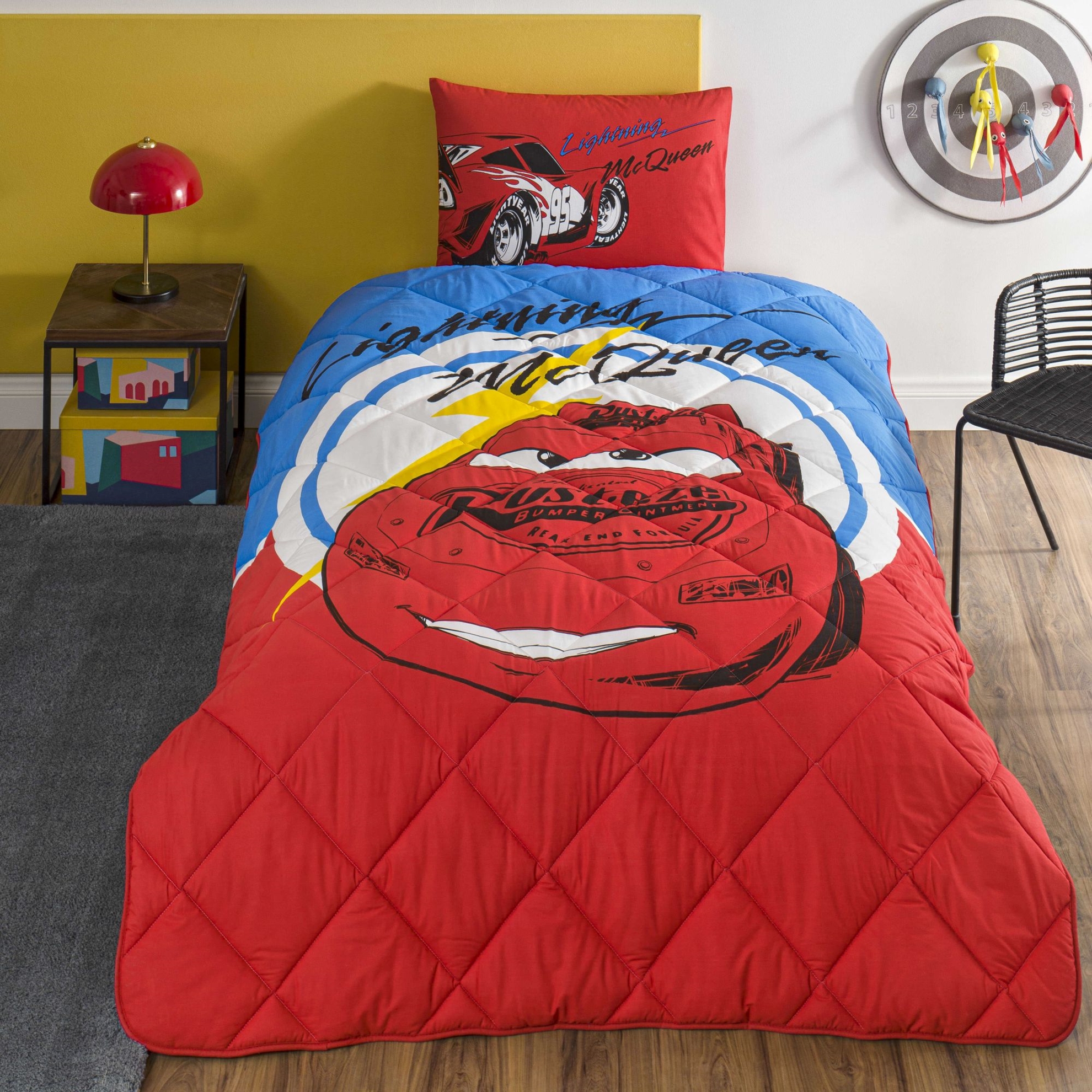 resm Taç Lisanslı Disney Cars Mcqueen Tek Kişilik Pamuk Yorgan Seti