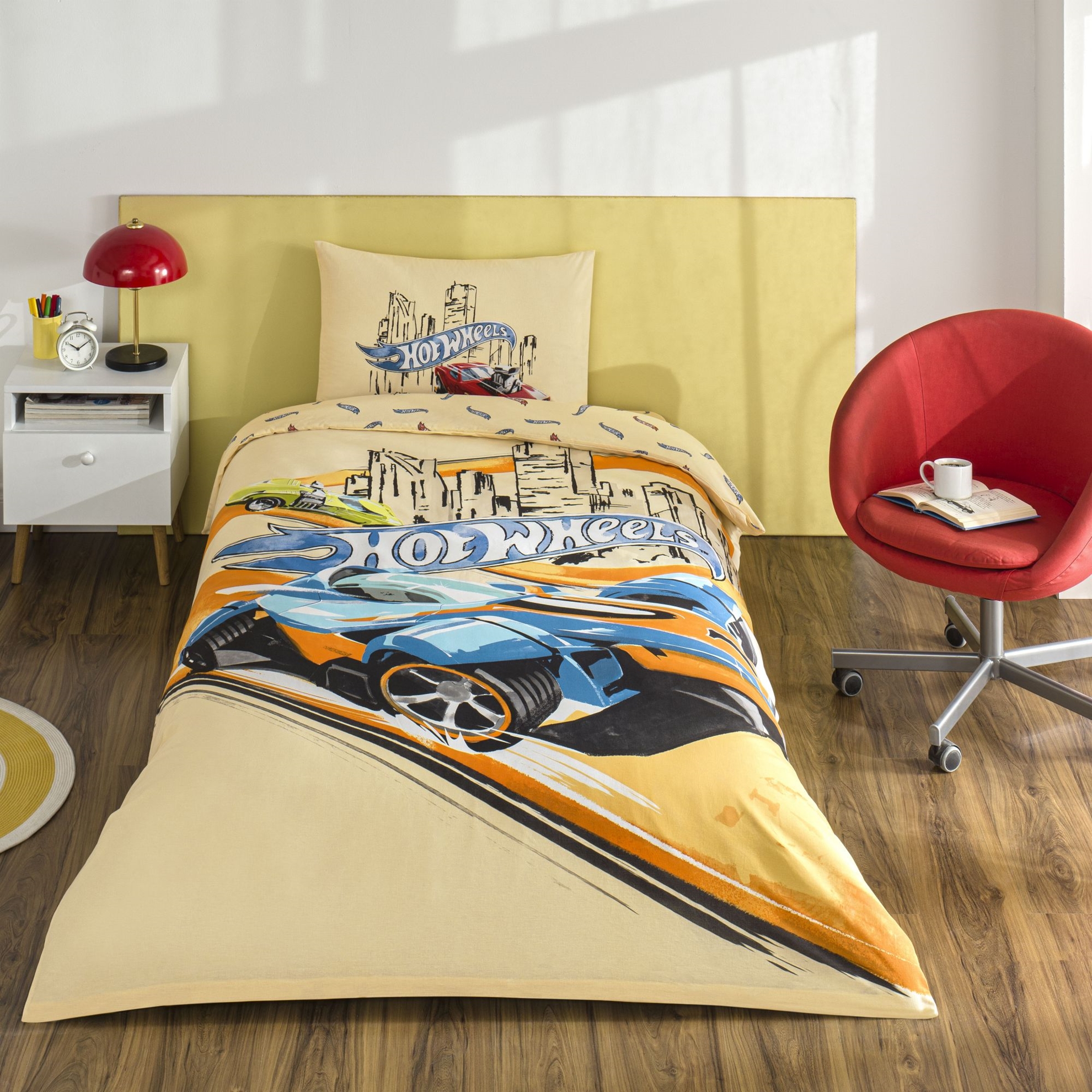 resm Taç Lisanslı Hot Wheels Winner Tek Kişilik Pamuk Nevresim Takımı