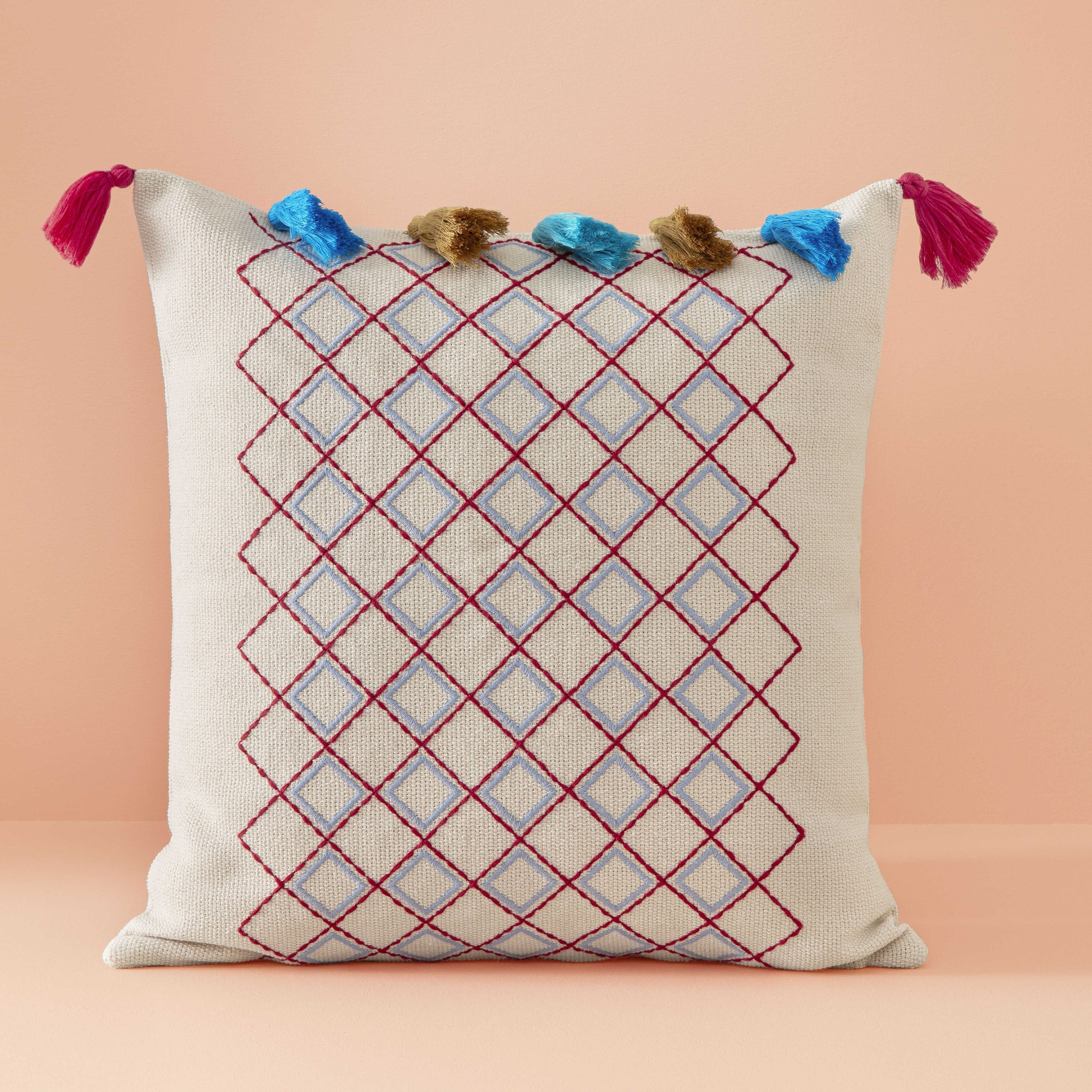 resm Taç Butik Nakışlı Alaçatı Polyester Kırlent Çok Renkli