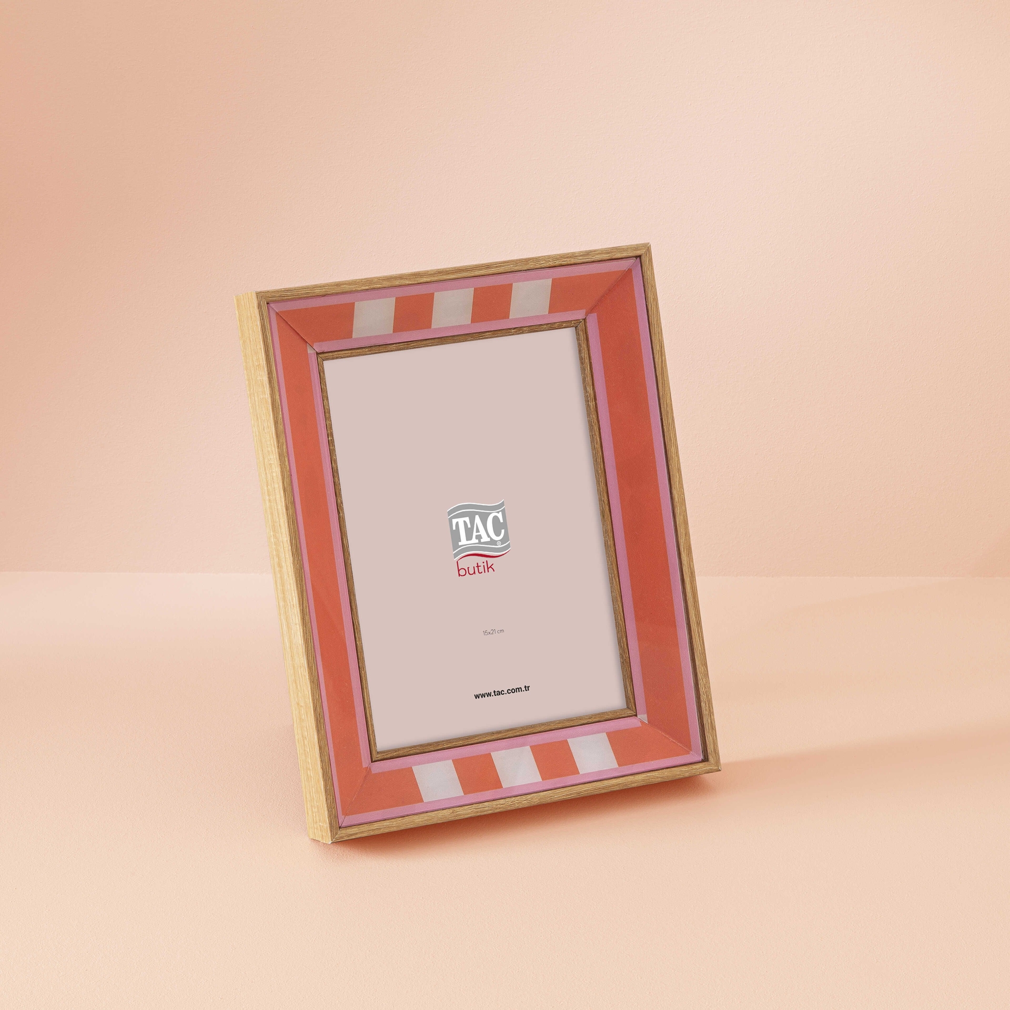 resm Taç Butik Alaçatı Çerçeve Turuncu