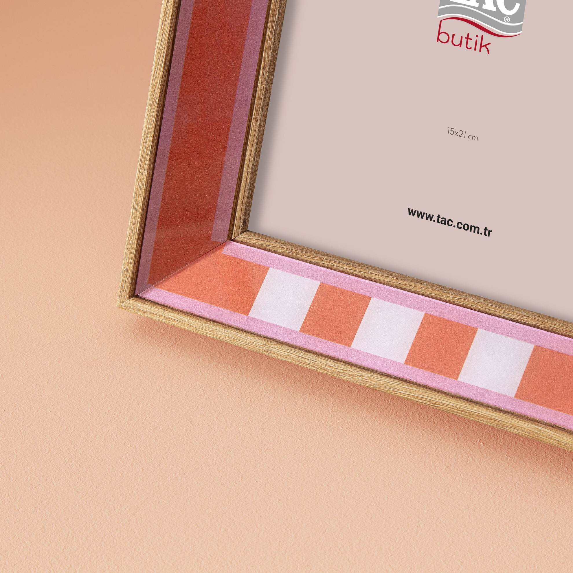 resm Taç Butik Alaçatı Çerçeve Turuncu