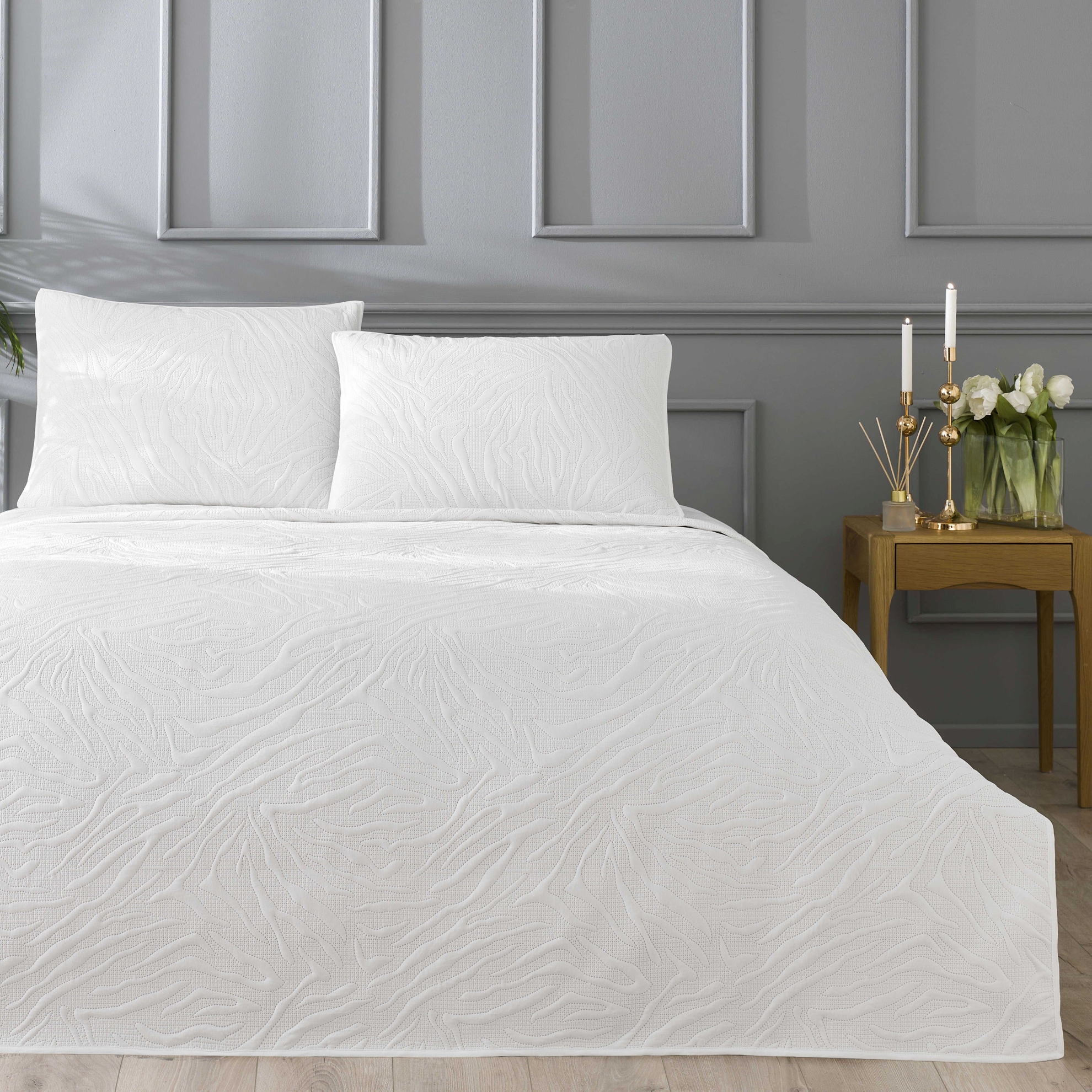 resm Linens Wild Tek Kişilik Yatak Örtüsü Seti Beyaz