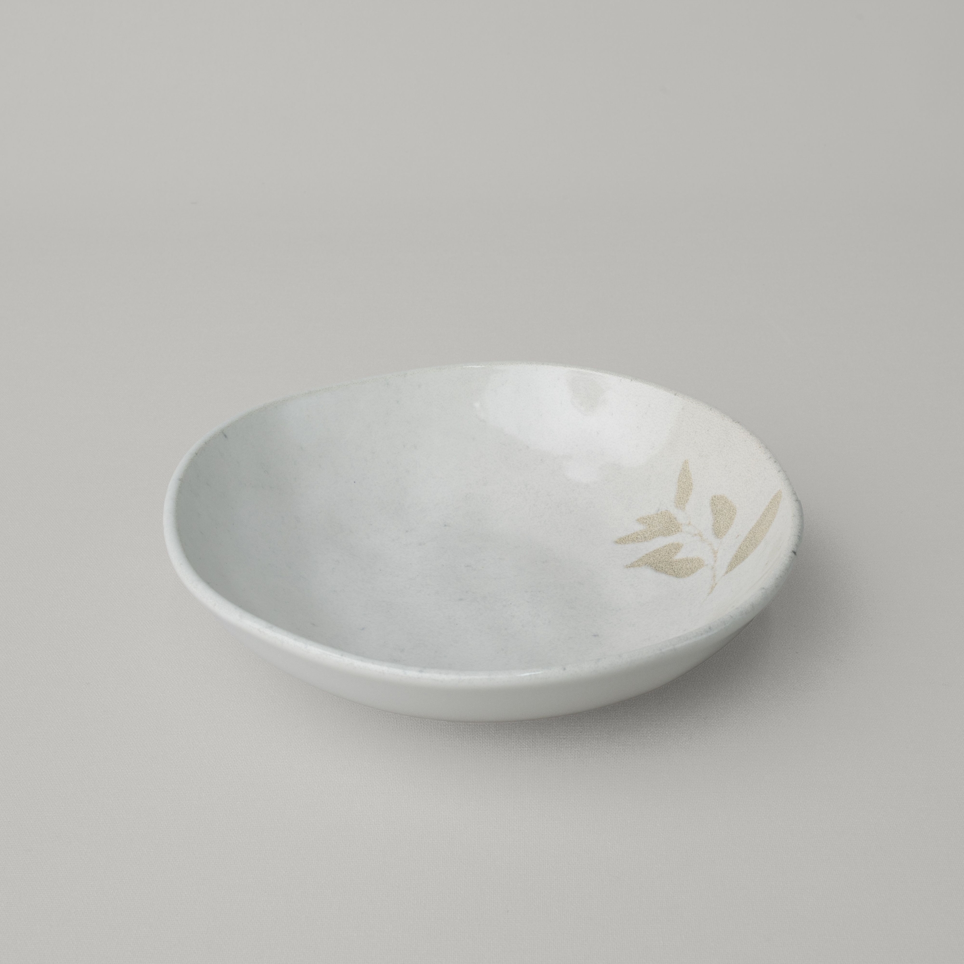 resm Linens Laurel Seramik 20 cm Çukur Tabak Ekru