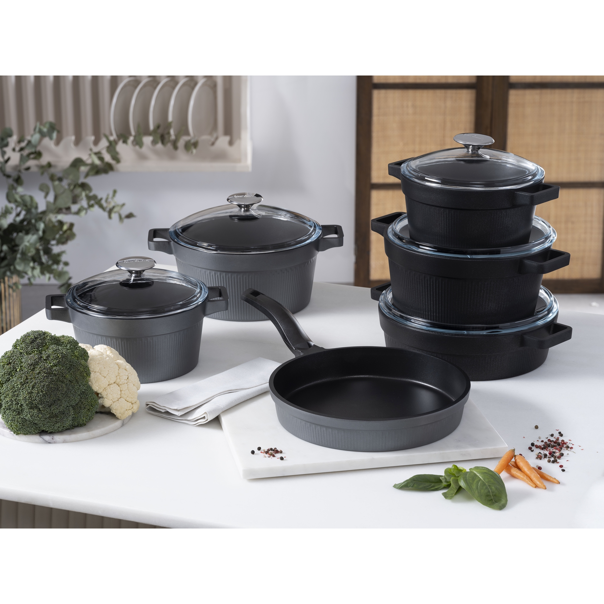 resm Pierre Cardin Ultra Graniks Siyah 7 Parça Tencere Seti