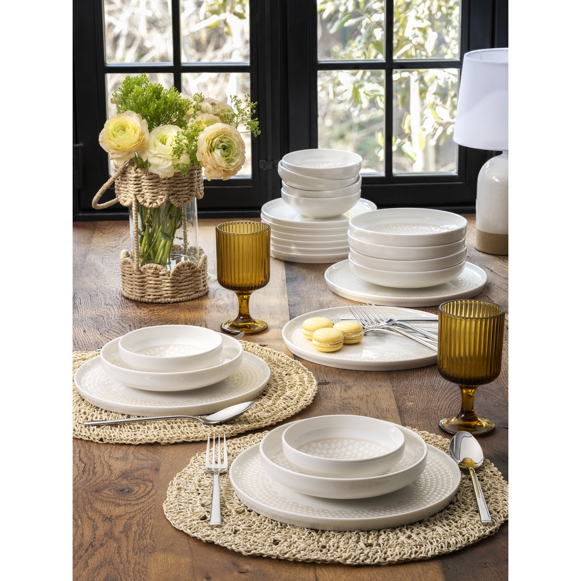 resm Pierre Cardin Despina Porselen 24 Parça Yemek Takımı