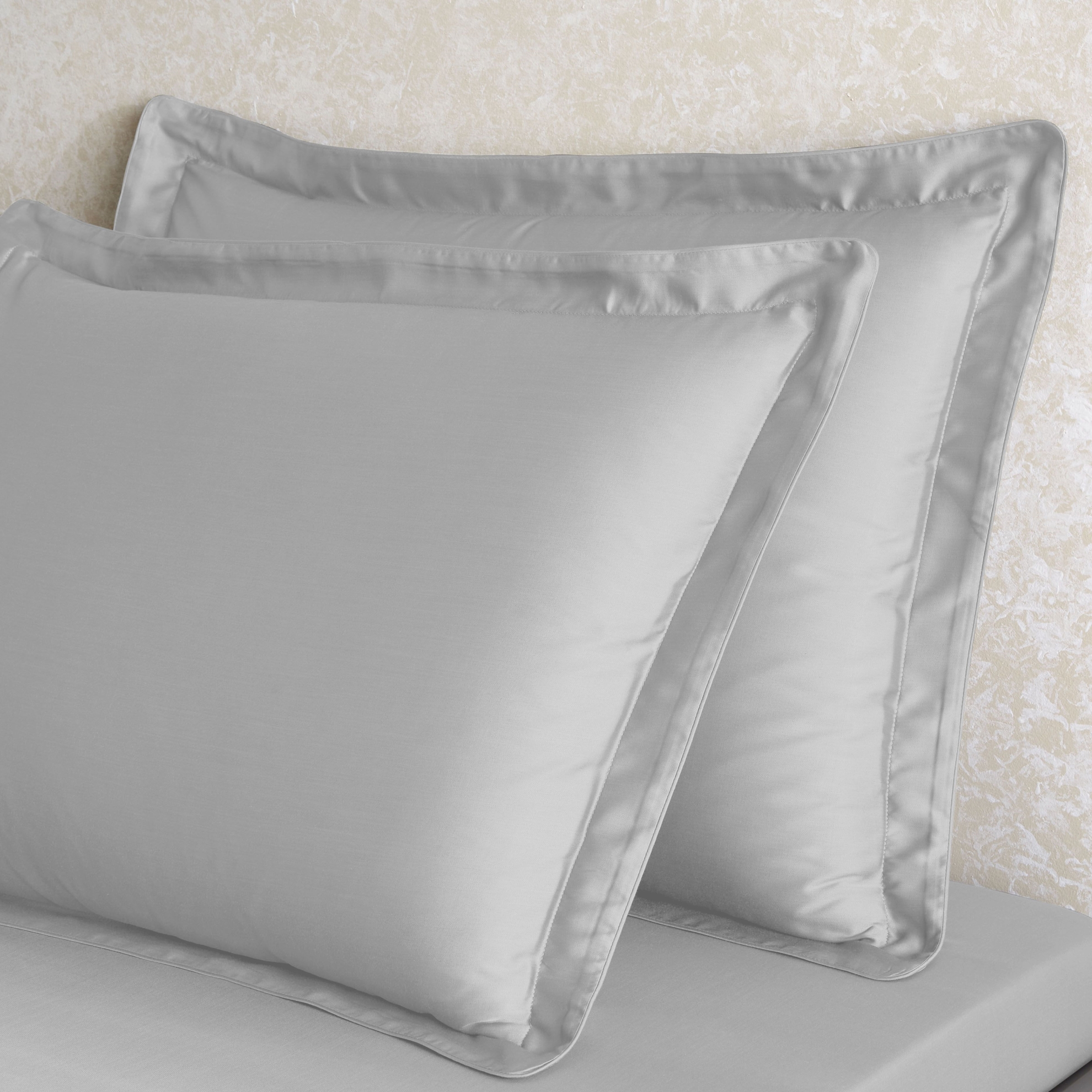 resm Linens X TENCEL™ Lyocell 2'li Volanlı Yastık Kılıfı Seti Gri