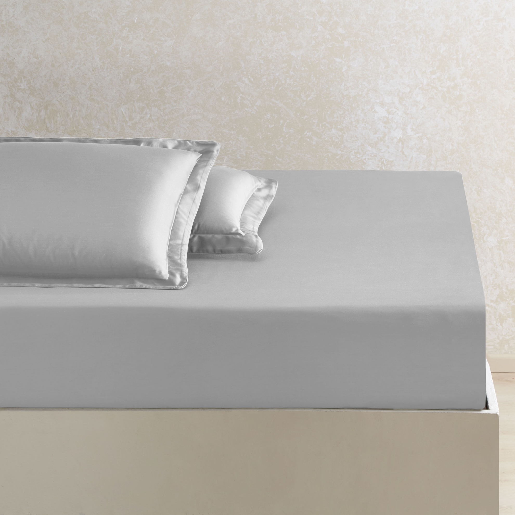 resm Linens X TENCEL™ Lyocell 2'li Volanlı Yastık Kılıfı Seti Gri