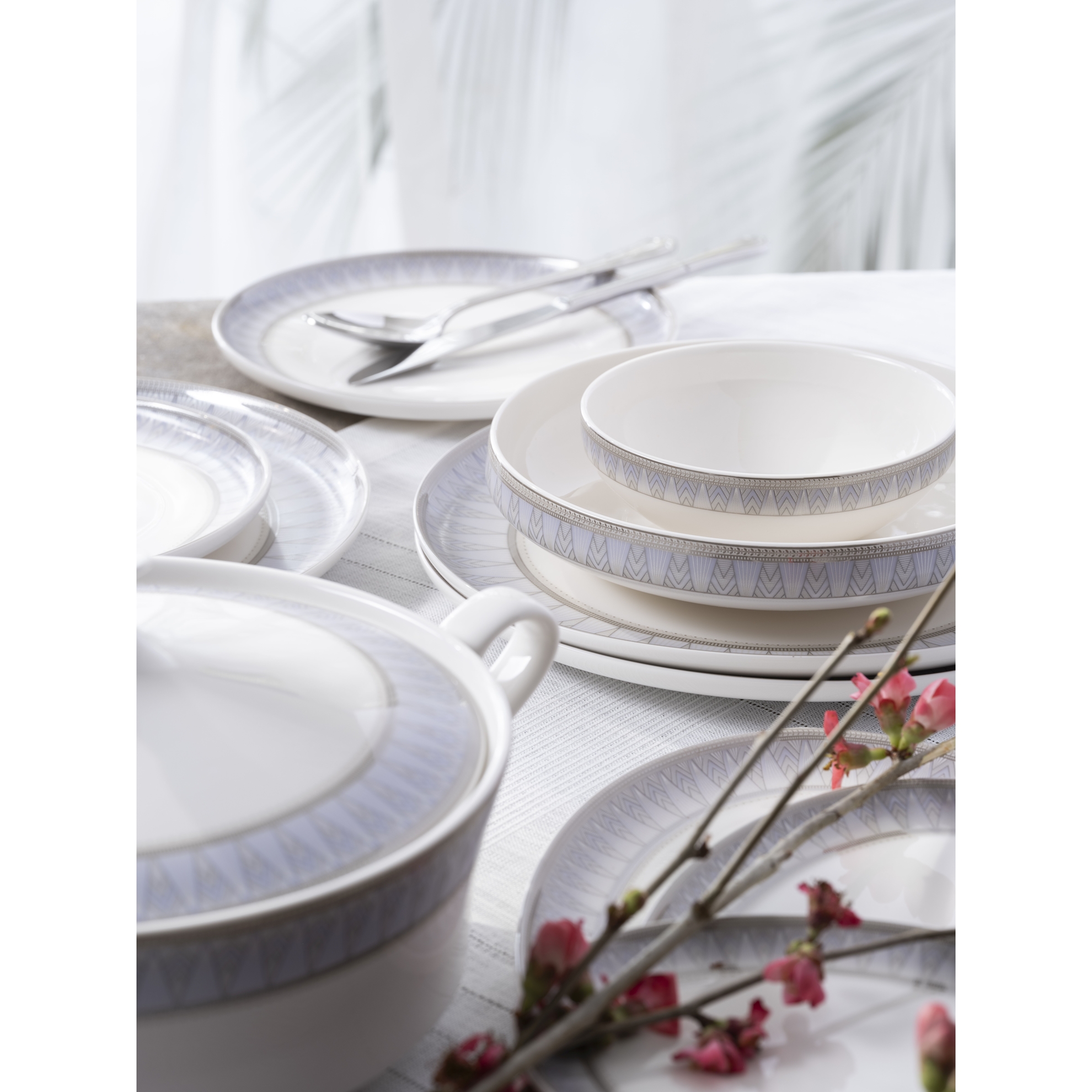 resm Pierre Cardin Rolia 60 Parça Yemek Takımı