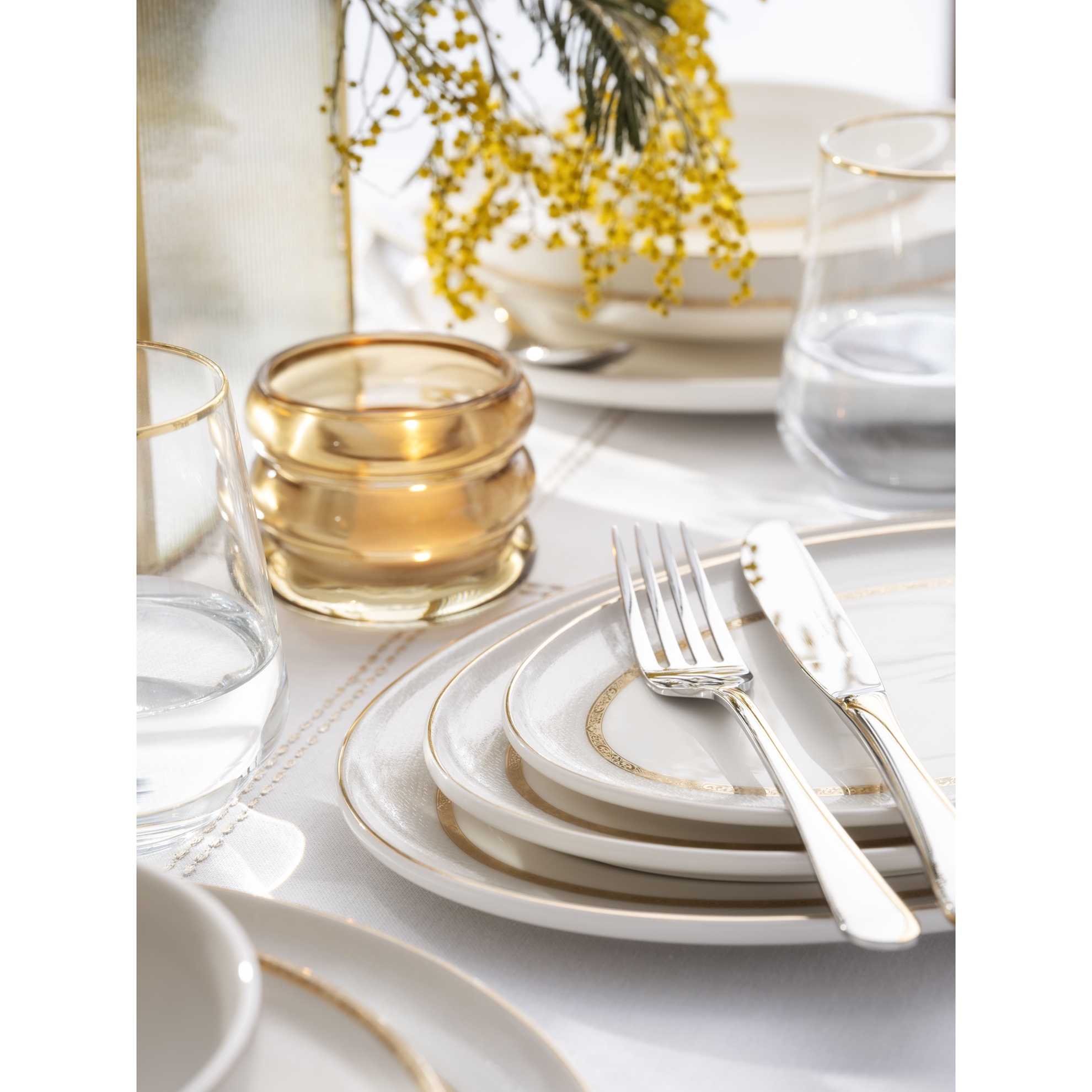 resm Pierre Cardin Martina 60 Parça Yemek Takımı