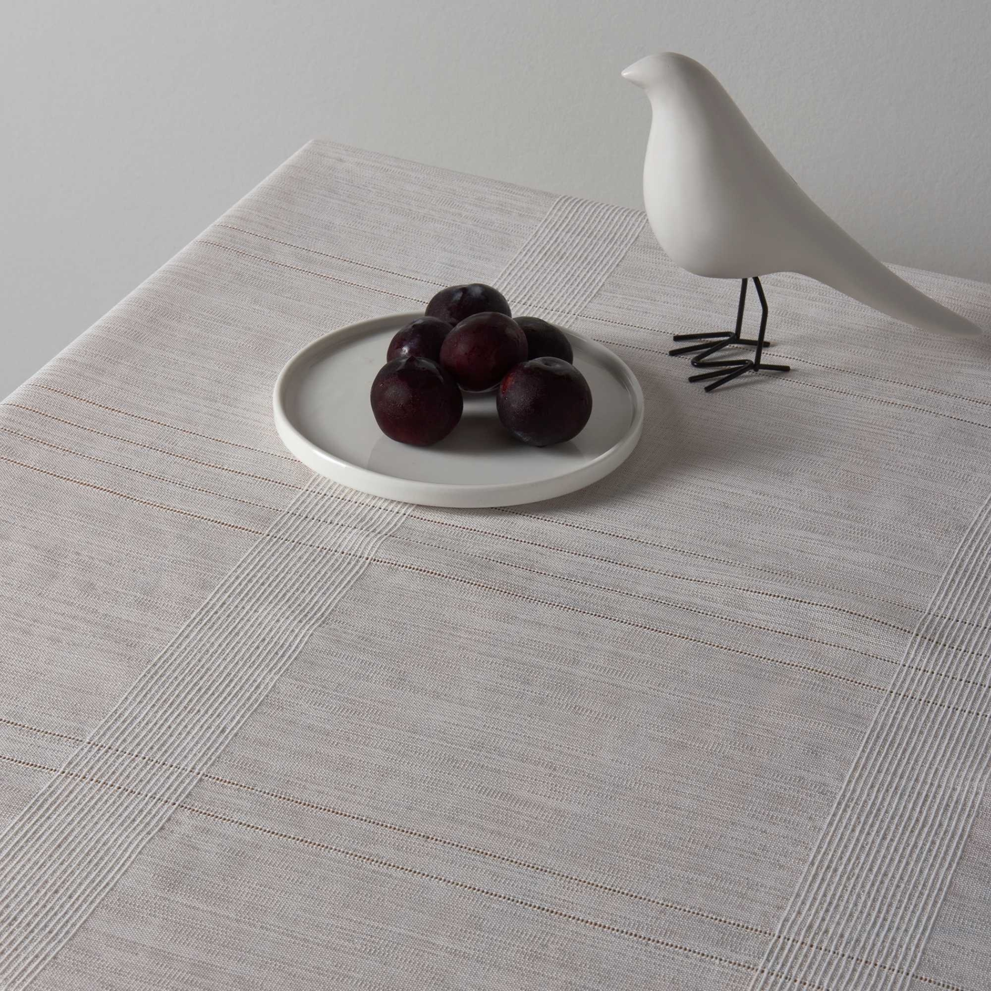 resm Linens Basic 160x220 cm Masa Örtüsü Krem