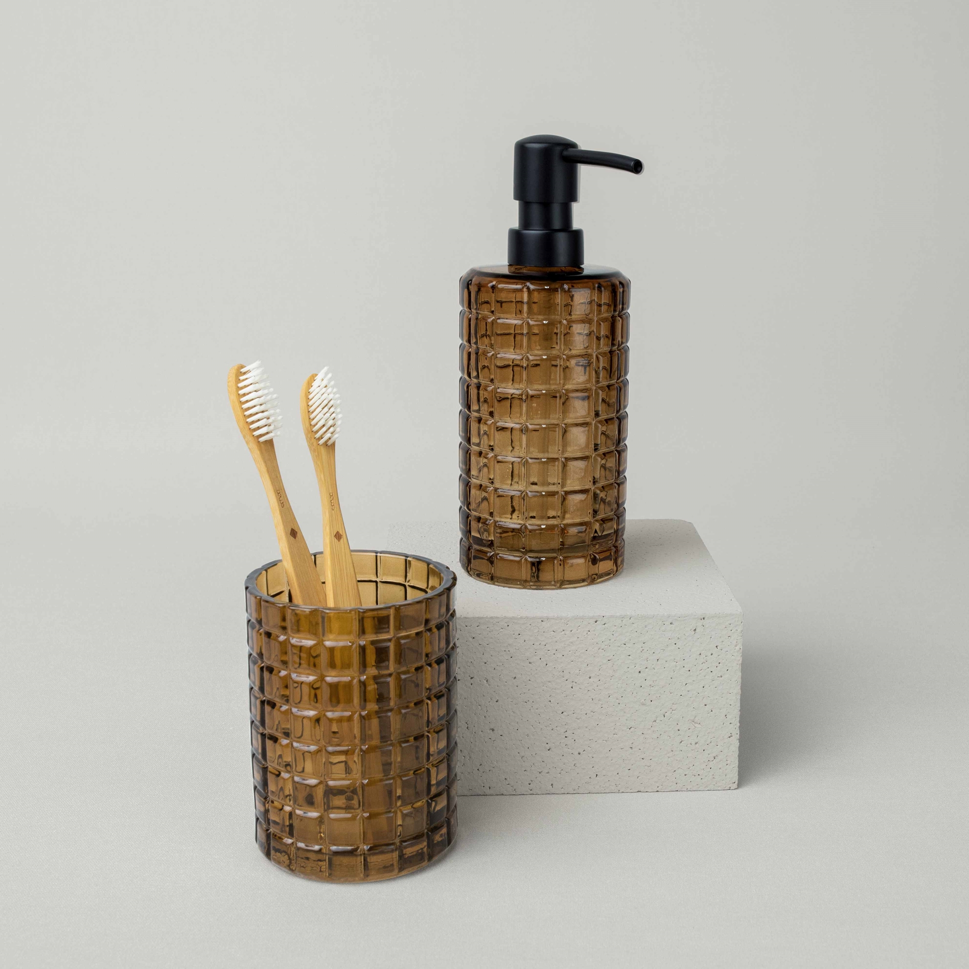 resm Linens Ruby 7,9X10,6 cm Diş Fırcalık Amber