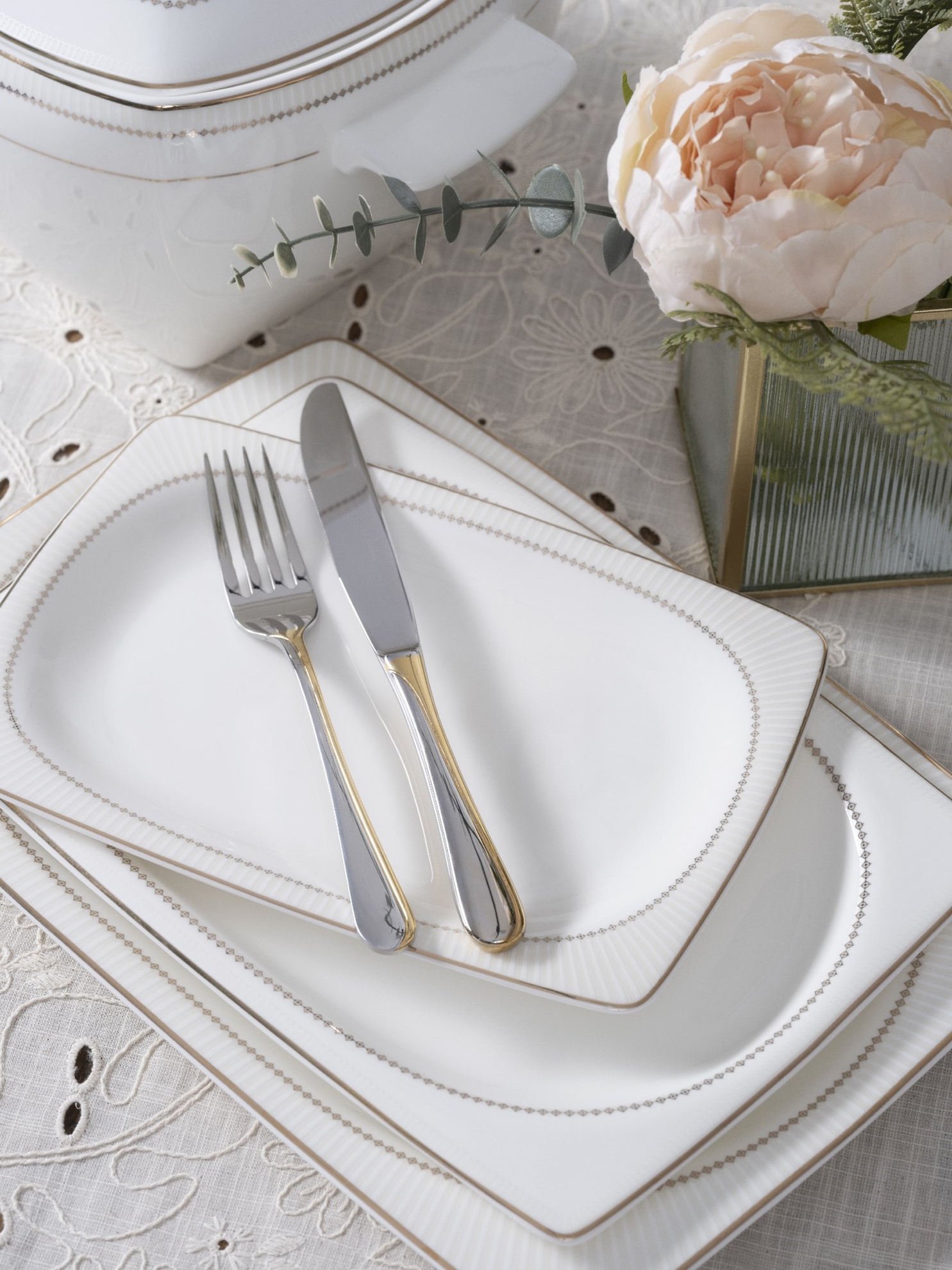 resm Pierre Cardin Armeda 60 Parça Yemek Takımı