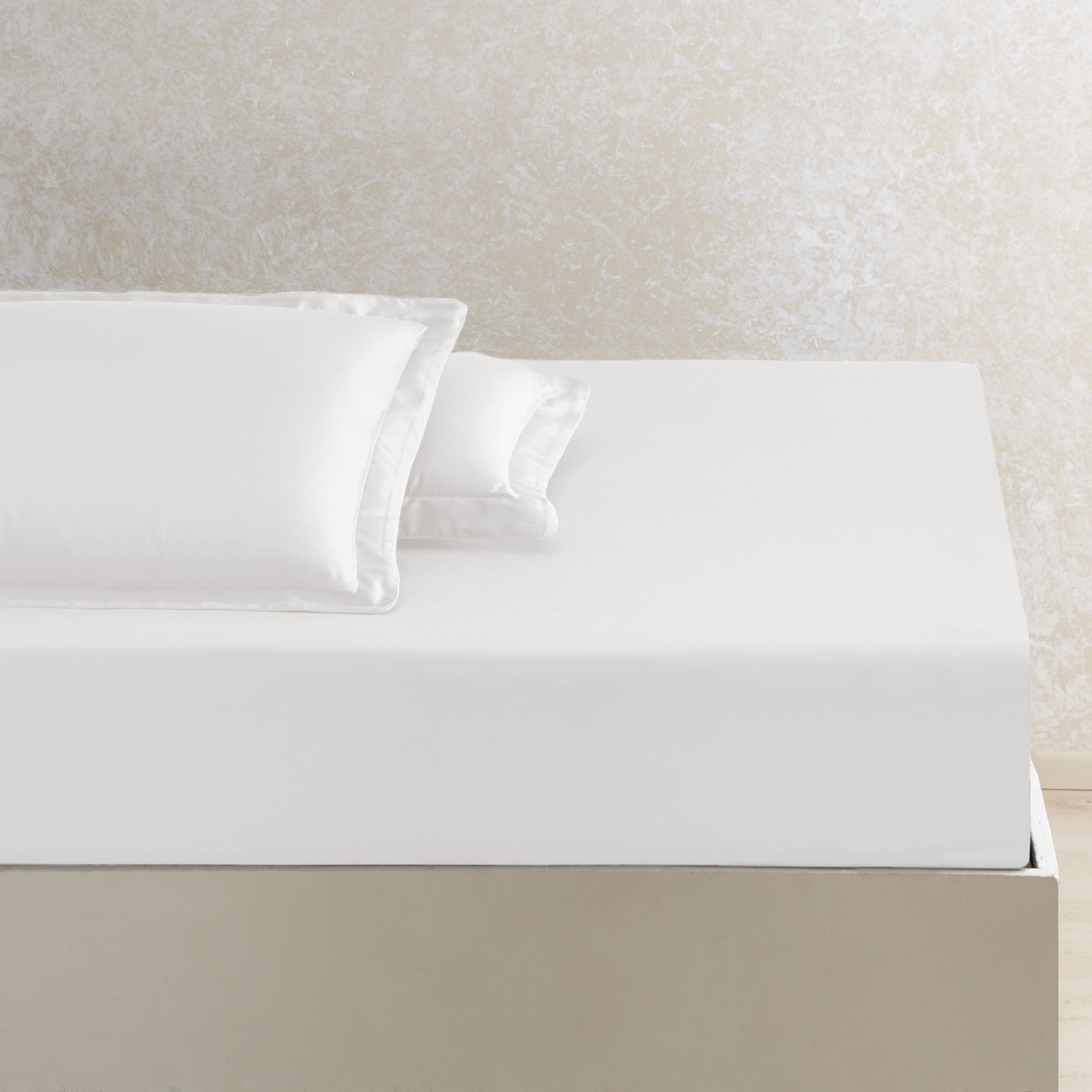 resm Linens X TENCEL™ Lyocell King Lastikli Çarşaf Beyaz