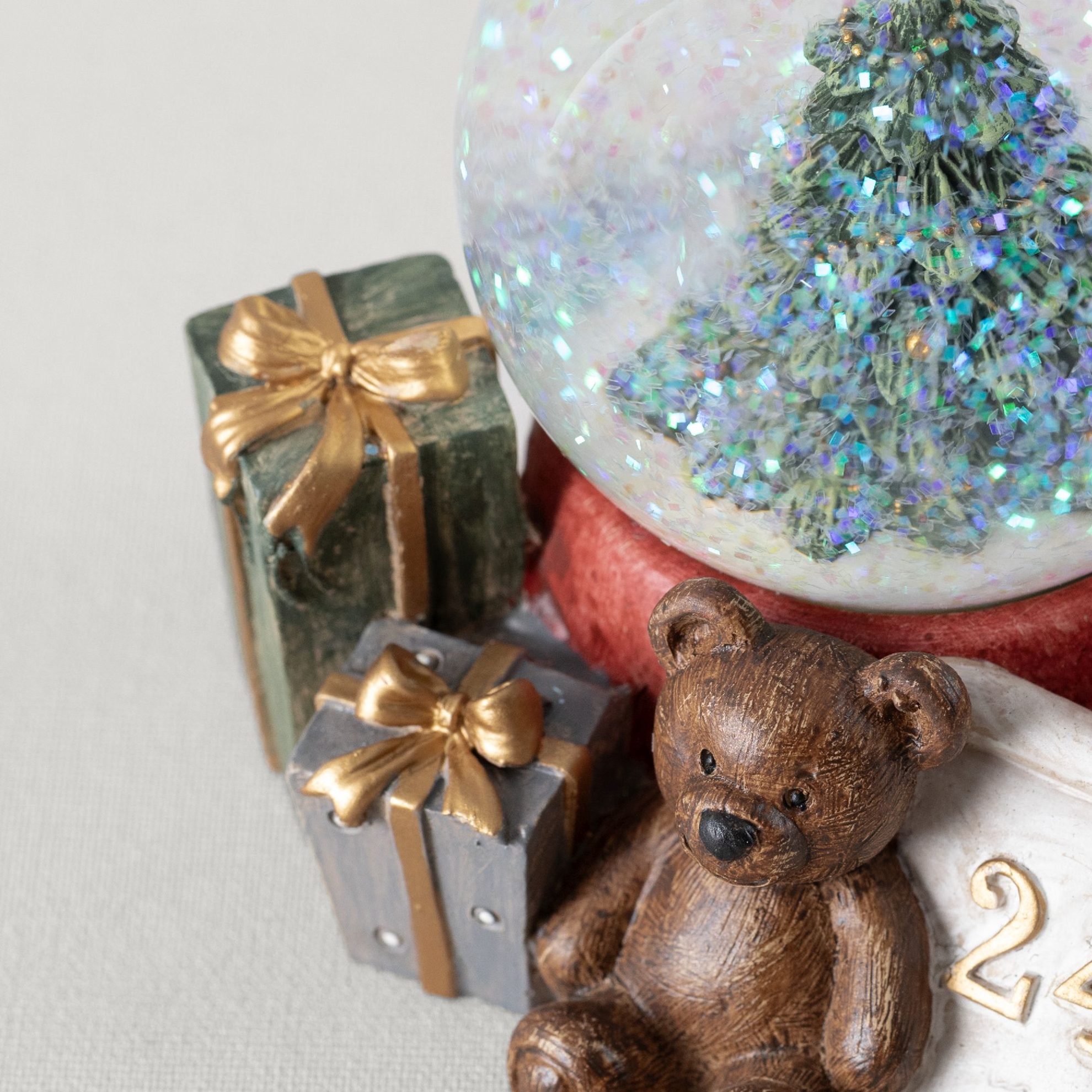 resm Linens Teddy Kar Küresi