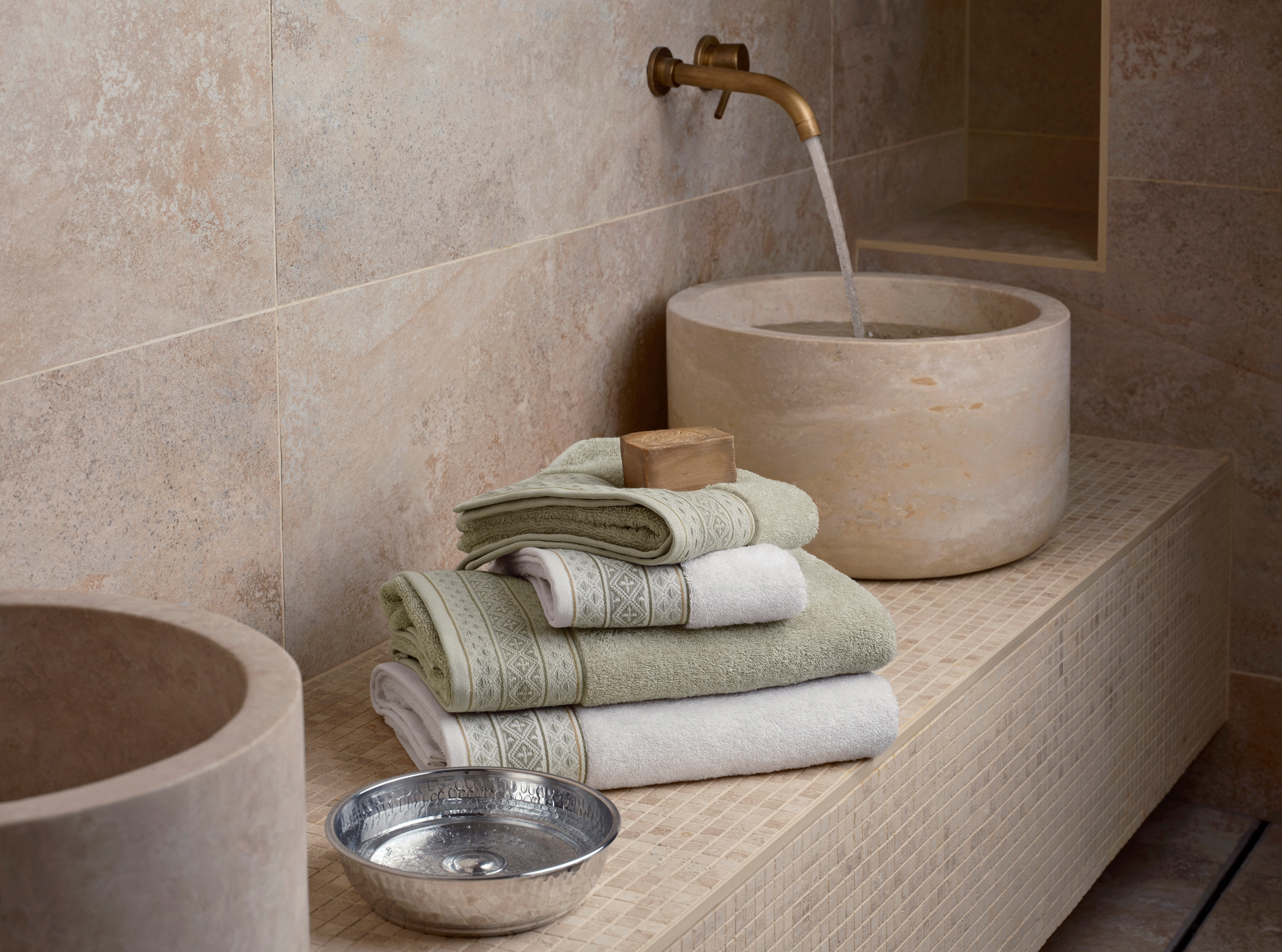 resm Taç Ethna Pure Cotton Pamuk Hamam Seti Ekru Taş