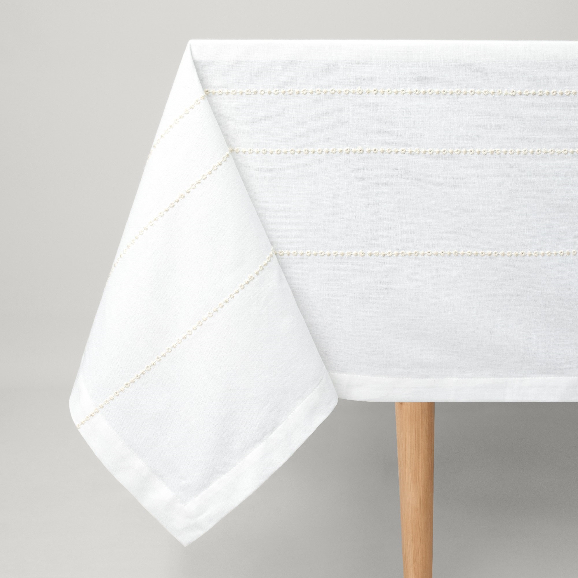 resm Linens Patrick 150x250 cm Masa Örtüsü Kırık Beyaz