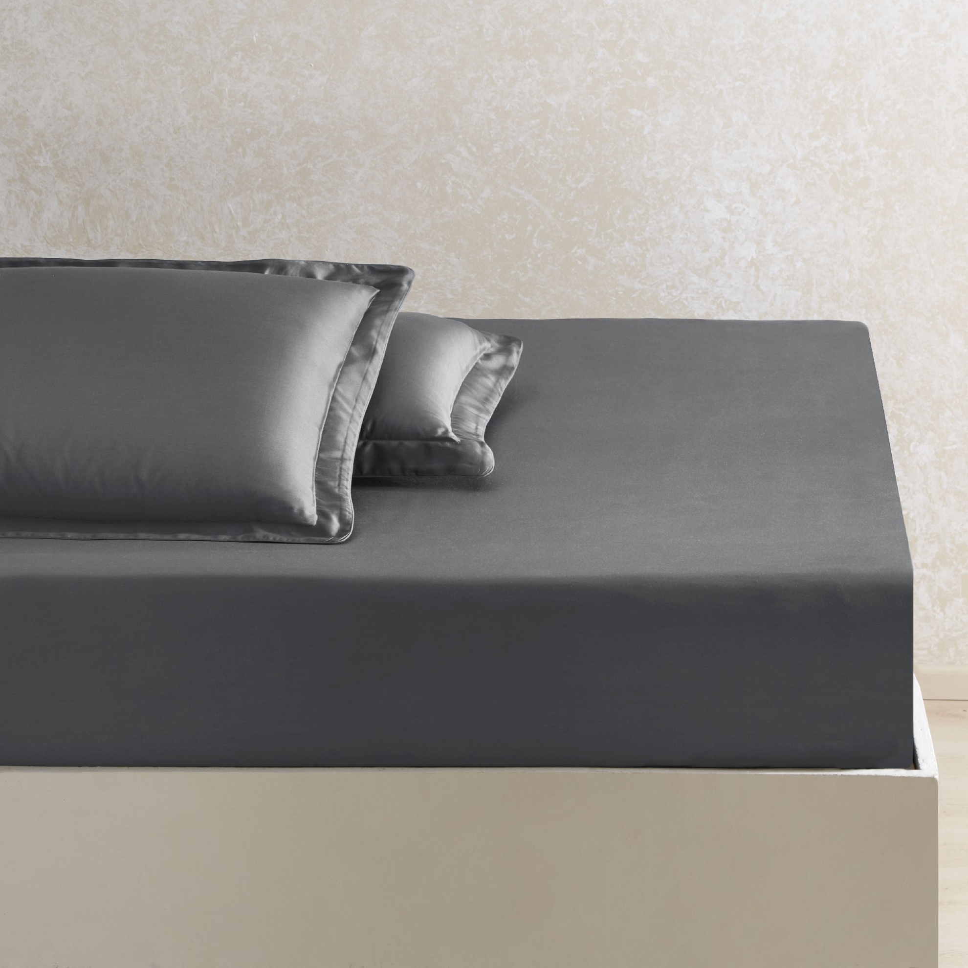 resm Linens X TENCEL™ Lyocell Çift Kişilik Lastikli Çarşaf Antrasit