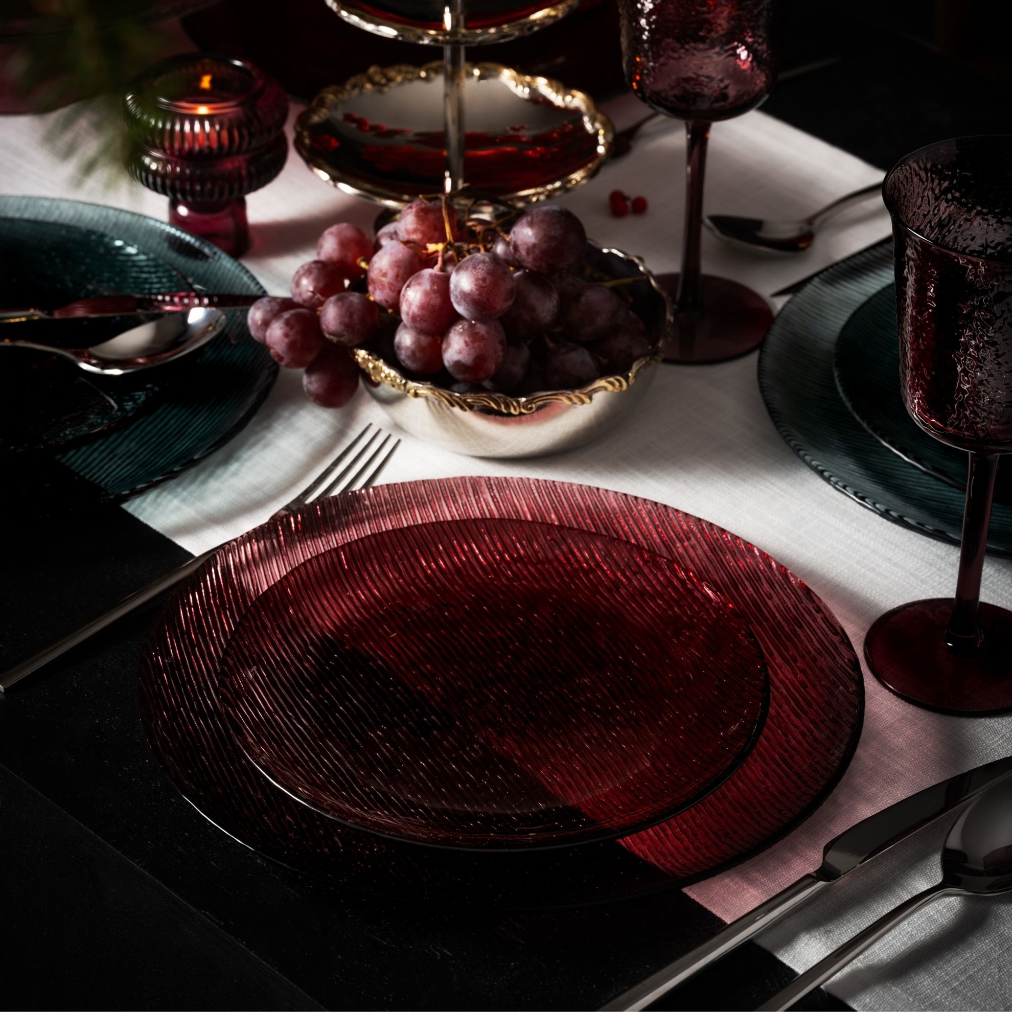 resm Linens Fine Ayaklı Servis 33 cm Mürdüm