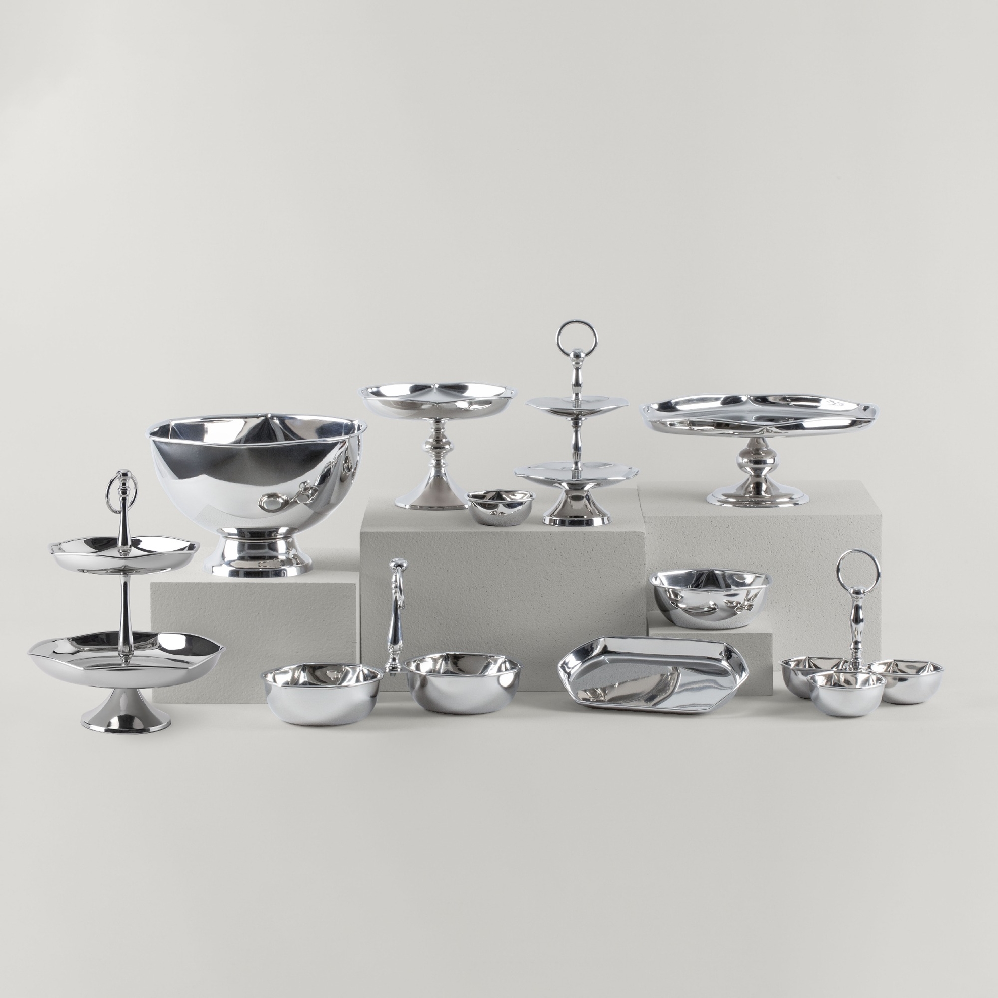 resm Linens Ayaklı Wawe 28x28x17 cm Kase Gümüş