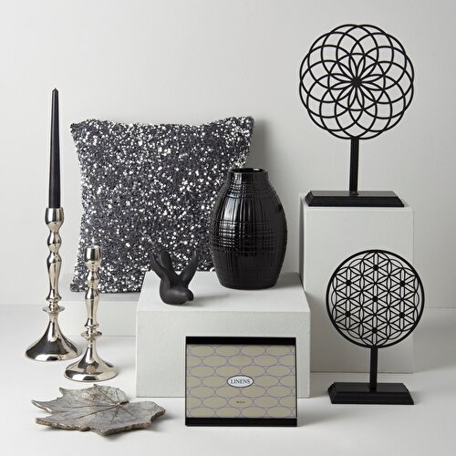 Resim Linens Shea Paslanmaz Çelik 22 cm Şamdan Gümüş