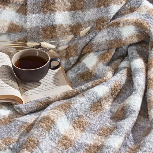 Resim Linens Gustav Throw / TV Battaniyesi Gri