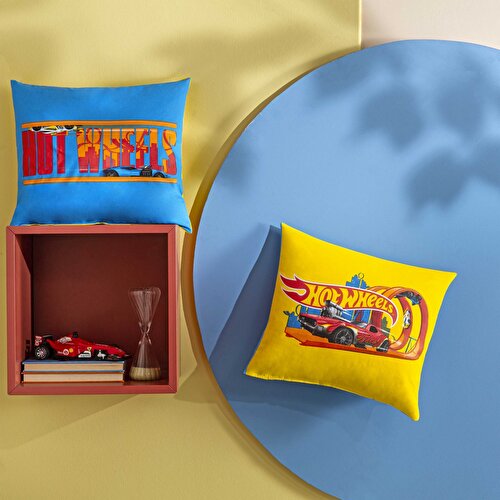 Resim Detayları Göster Lisanslı Hot Wheels Fast Kırlent