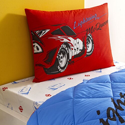 Resim Taç Lisanslı Disney Cars Mcqueen Tek Kişilik Pamuk Yorgan Seti