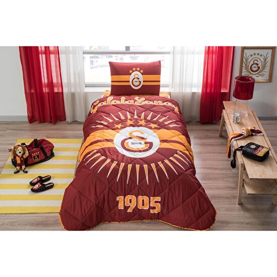 Linens Turkiye Deki Ev Tekstili Sektorunun Lider Markasi Tac Galatasaray Yorgan Seti