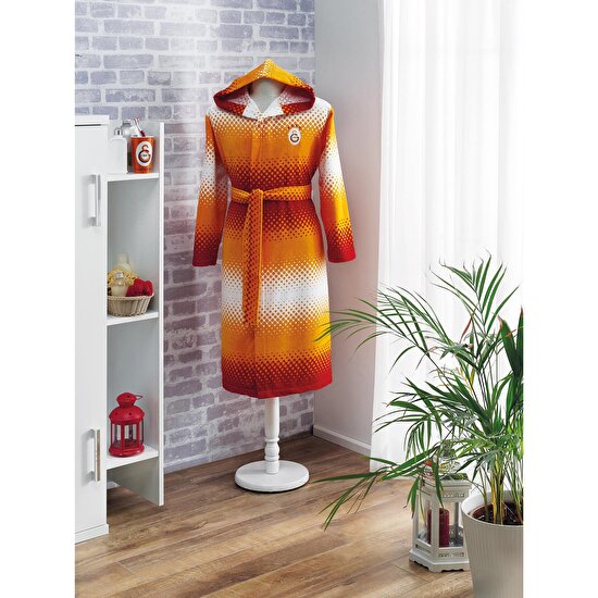 Linens Turkiye Deki Ev Tekstili Sektorunun Lider Markasi Tac Galatasaray Bornoz